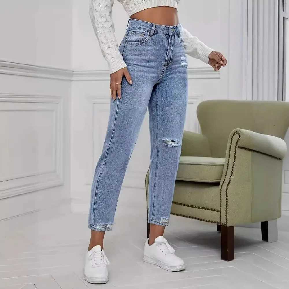 Casual Washed Ripped Jeans for Women Spring and Summer New Fashion Straight Nine Minutes of Pants WomenT251208