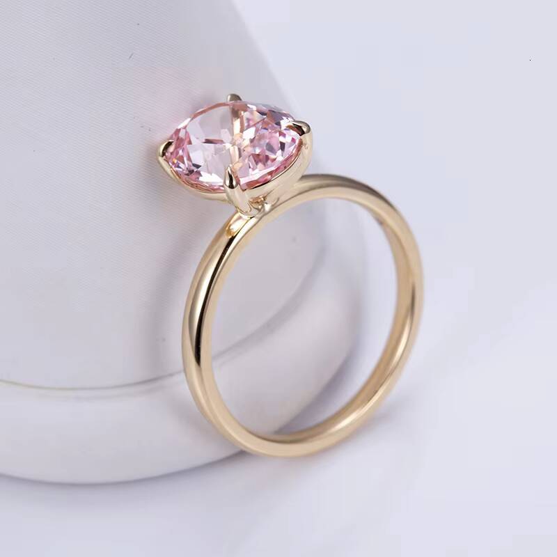 Solitaire Oval Cut Lab Grown Diamond Jewelry 18K Yellow Gold Pink Lab Diamond Wedding Rings
