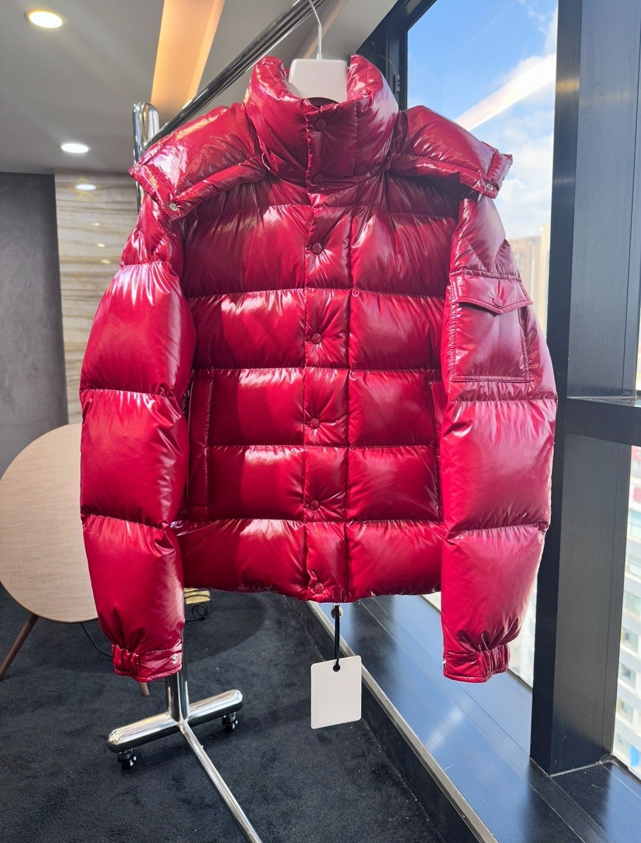 Hooded, warm down jacket, winter coat, classic style for both men and women.