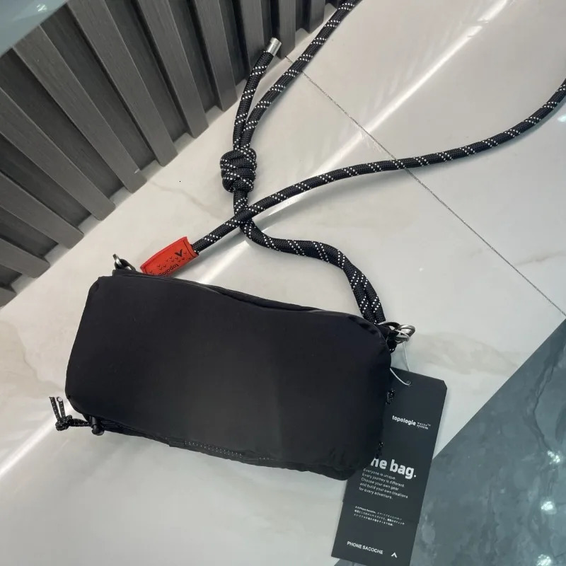 waterproof sports bag crossbody water cup versatile underarm pillow 251205