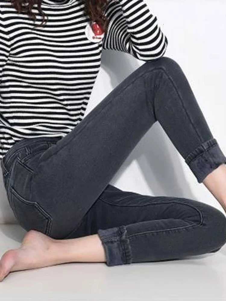 Winter high waist jeans women Thick warm stretch skinny pencil pants Female Simple casual black trousersT251208