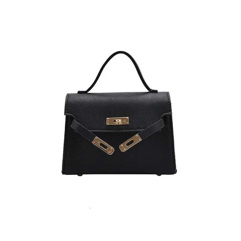 Bag Wen 2025 Spring and Autumn New Style Lock Fi Wens Bag Trendy Embossed Wens Shoder Bag Trendy Crossbody Bag Y251208