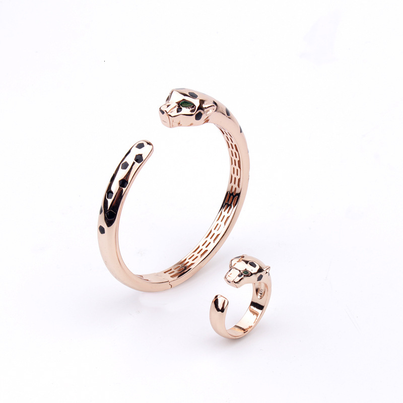 Fashionable Personality Bare Body Resin Leopard Bracelet European And American Style Versatile Ring Light Luxury Unisex Jewelry Set Wholesale 12