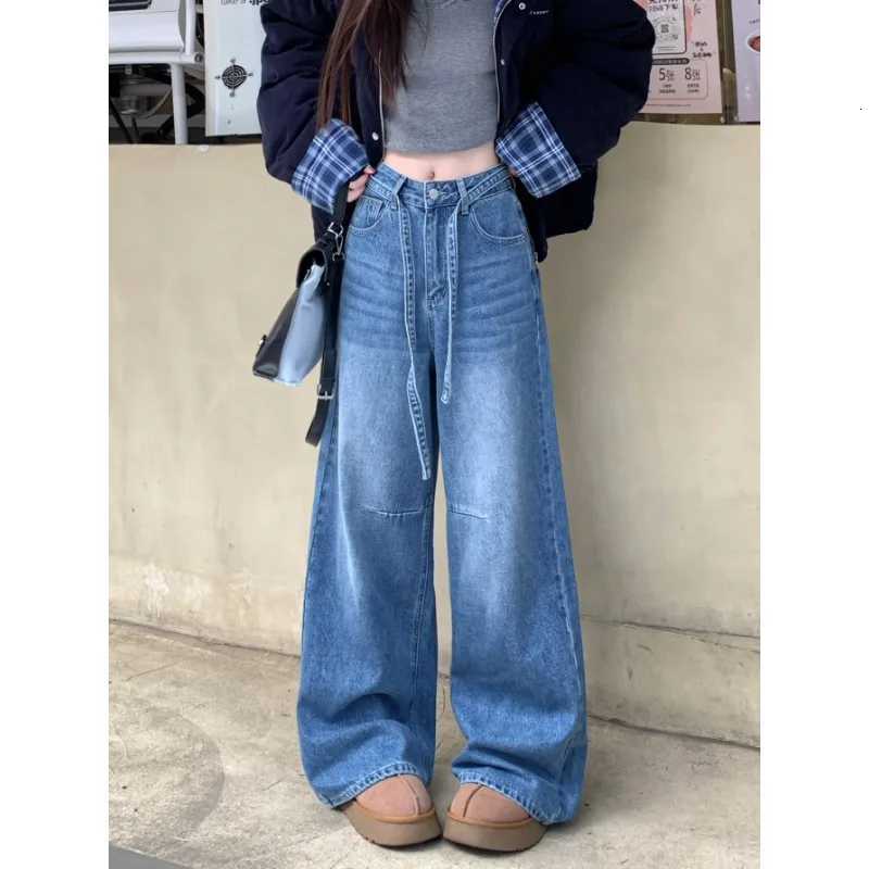 American Retro Blue Wash Wide-leg Jeans for Women in Winter New Niche Straps Loose Straight Pants Floor PantsT251208