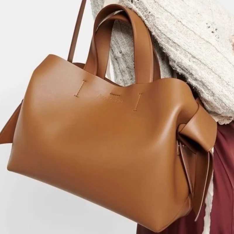 2025 new Swedish niche bow tote bag handbag shoulder bag crossbody bucket bag womens bag C251208