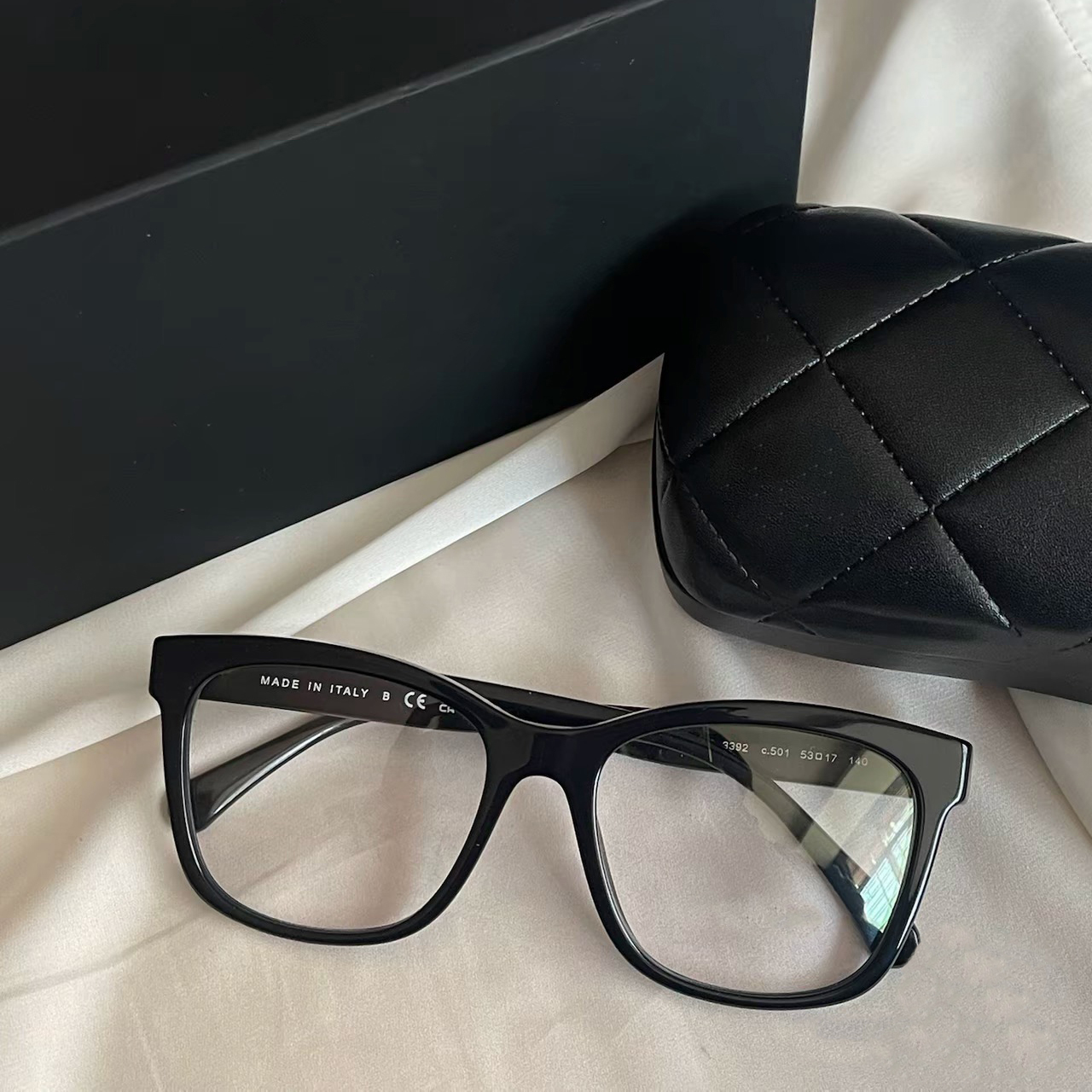 Designer fashion sunglasses for women men exquisite Vintage full frame Driving Beach shading UV protection polarized glasses gift