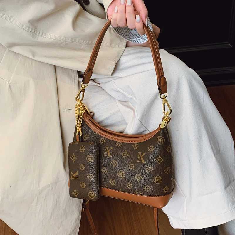 Luxurious Ladies ning Bag Satin Cluh Bag with Feather Trim Suitable for Prs Weddings and Formal Dinners Y251208