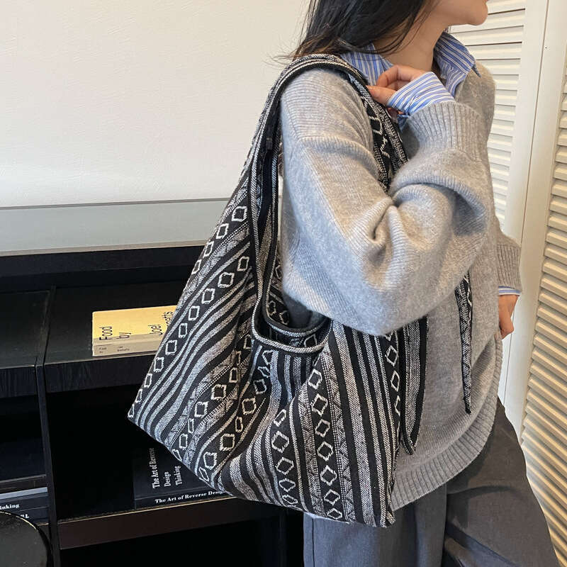 Trendy Tote Large Capacity Women's High-end Luxury Canvas Fashion Simple Commuter Striped Shoulder Bag