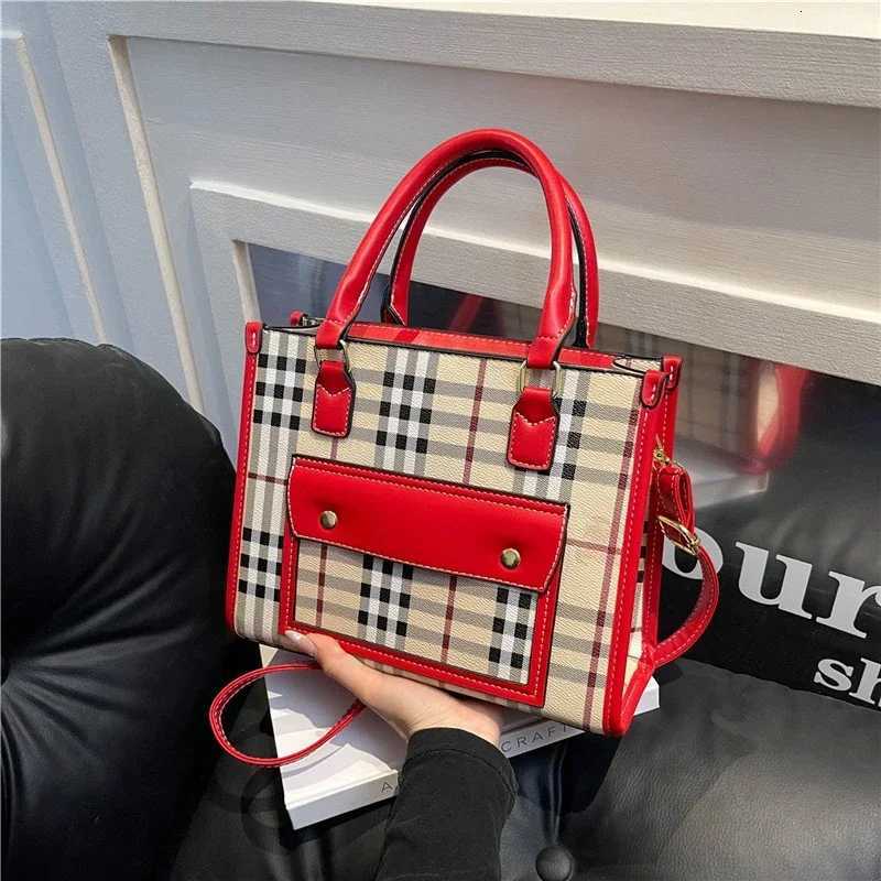 2025 Spacious Cvertible Tote Chic Top Handle Crossbody Purse for Wen Versatile Day To Night Carryall Hand Bags Y251208