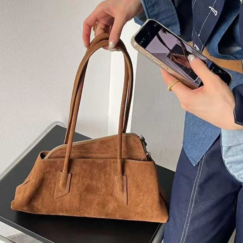 Stylish Unique Frosted Handbag For Wen Fi Irregar Shape Tote Bag Double Zipper Large Capacity Cmuter Wens Bags Hot Y251209