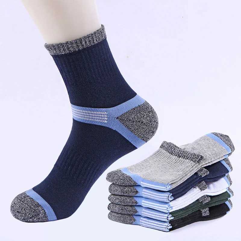 10Pairs/lot Brand Mens Sports Socks Cotton Breathable Running Basketball Socks Male Long Socks High Quality Comfortable NewT251209