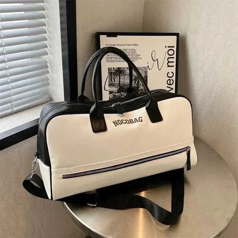 Large Capacity PU Zipper Travel Bag 2025 New High Quality Brand Simplicity Waterproof Luxury Leisure Vai Lage Bag Y251209