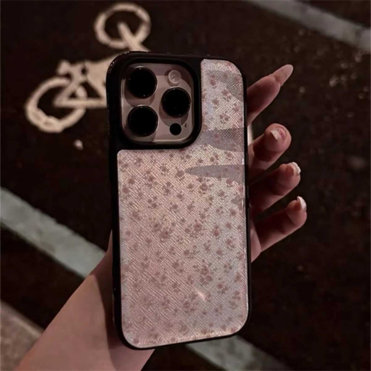 Fl Sn Small Floral Design Suitable For Iphone 16 Pro Max Phone Case 15 14 13 Pro Anti Drop Adhesive All Inclusive Pro C251209