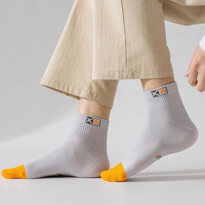 Mens Ankle Sock Ultra-Soft Breathable Sweat-Absorbent Casual Cotton Sports Sock Comfortable High Quality Low Cut Male SoxT251209