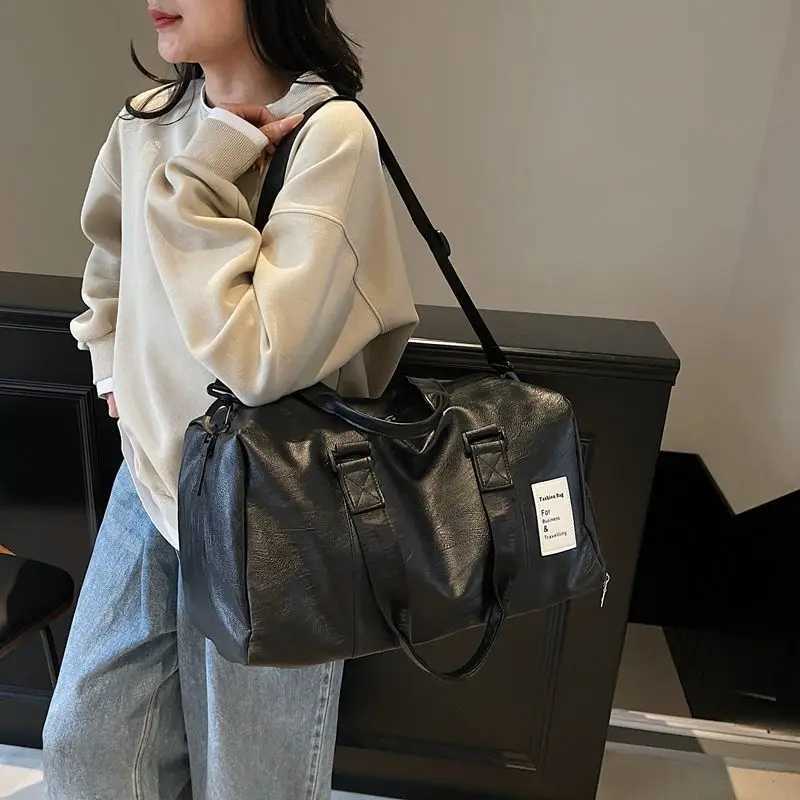 Gym Bag Leather Sports Bags Dry Wet Bags for Men Wen Training for Shoes Fitness Yoga Travel Lage Shoder Sport Bag Y251209