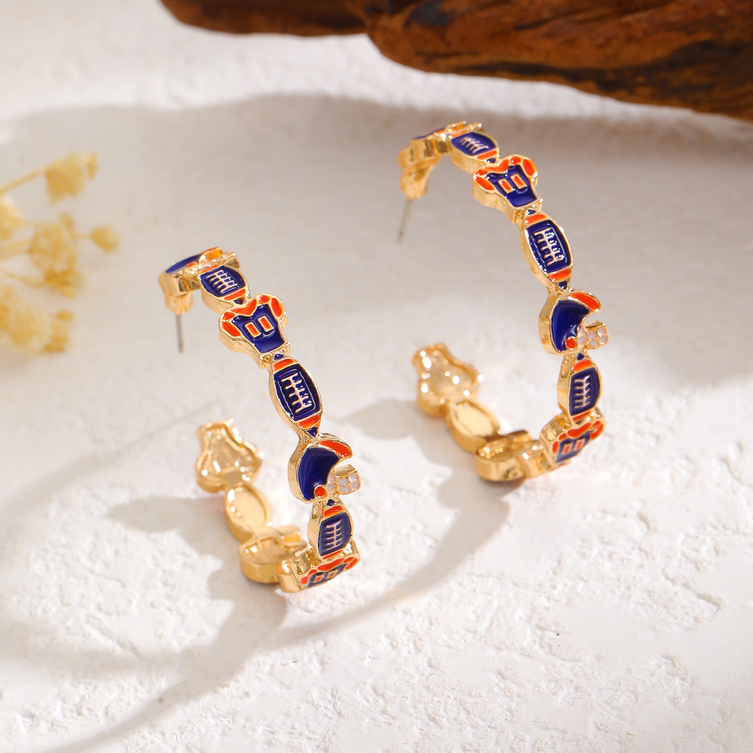 Chic Sporty Earwear… - image