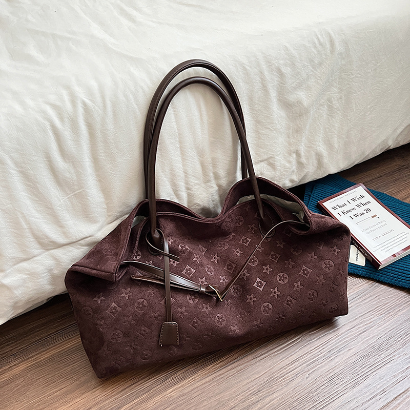 New Design Large Capacity Monogram Bag for Women 2025 Autumn/Winter New Fashion Shoulder Bag for Commuting Tote bag free shipping