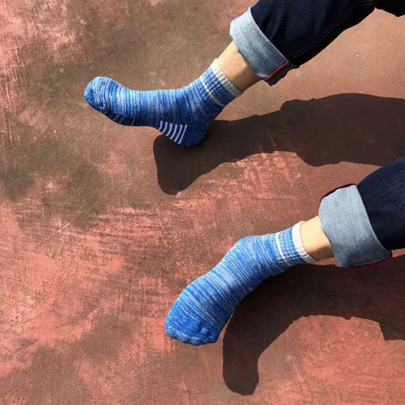 2Pairs/lot High Quality Cotton Men Socks Breathable Casual Autumn Winter Soft Fitness Compression Middle Tube Male SocksT251209
