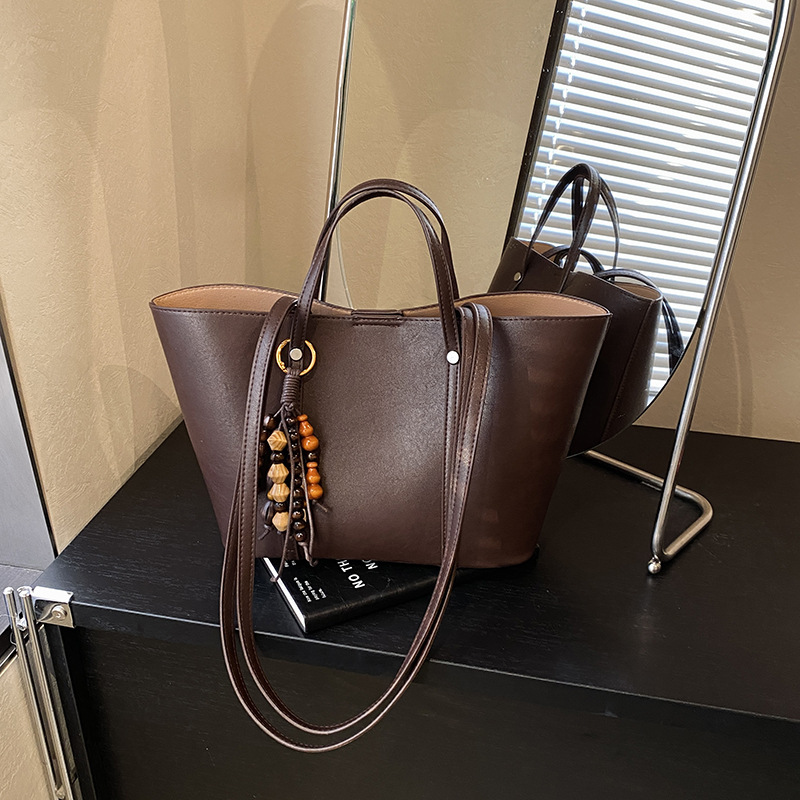 designer bag Luxury pure cowhide half moon bag Numero style crossbody bag dumplings bag fashionable and classic women's bag top quality 9 6632