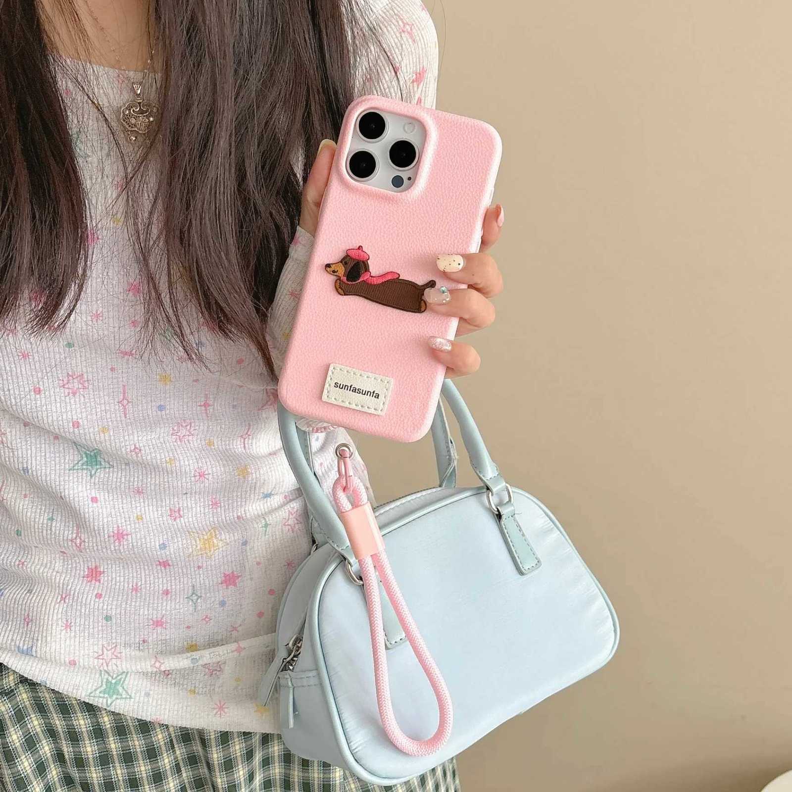 Cute Cartoon Dachshund Litchi Pattern Case With Lanyard For IPhone 16 15 14 13 12 Pro Max Lovely Shockproof Soft Cover Funda C251209