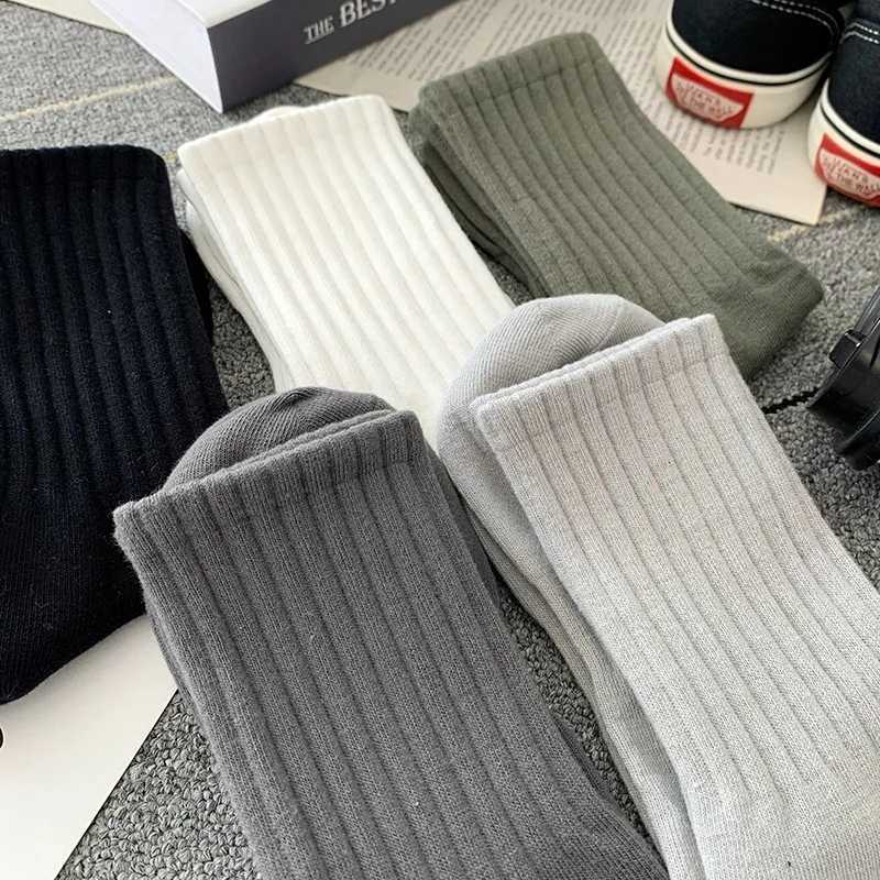 Solid Color Cotton Socks Unisex Men Women Soft Breathable High Quality Sport Socks Spring Summer Male Business Mid-tube SockT251209
