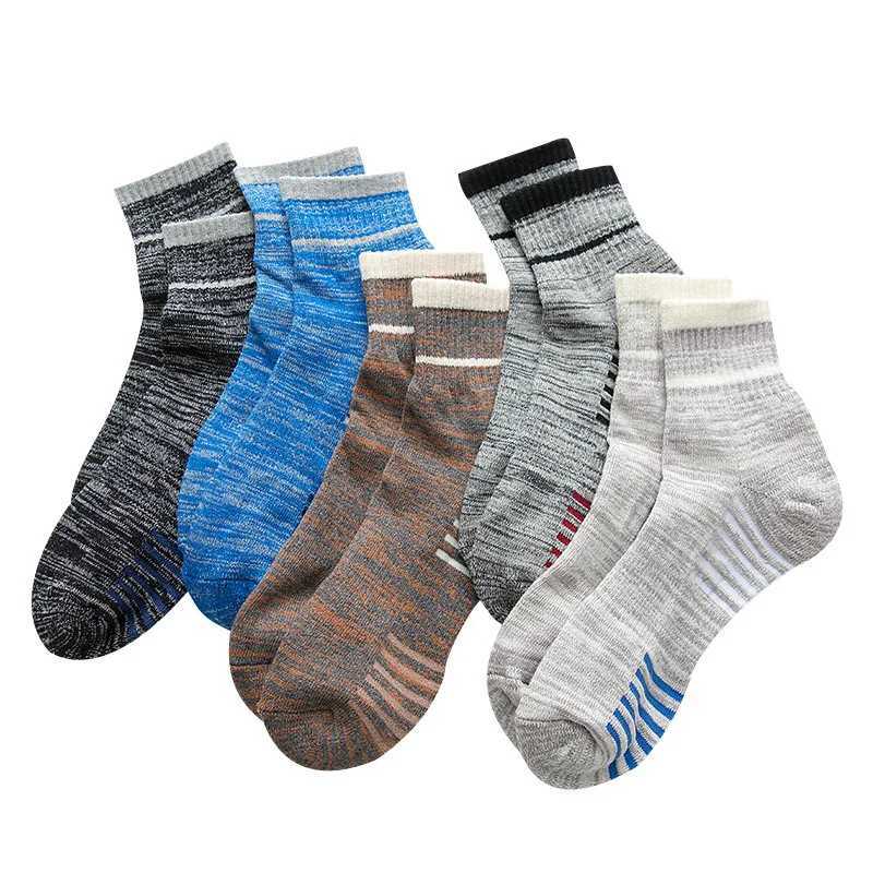 2Pairs/lot High Quality Cotton Men Socks Breathable Casual Autumn Winter Soft Fitness Compression Middle Tube Male SocksT251209