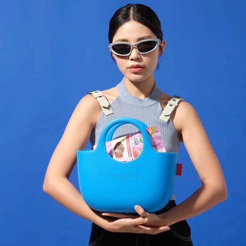 Tote Bag Wen 2025 New Fi All-mah Off Lady Off Lady Simple Waterproof High-Capacity Handbag Y251209