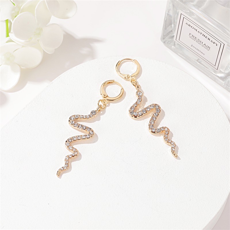 Earrings designer Designer Female Cold Wind Long Dia-Encrusted free shipping Free Shipping Eardrop Personality luxury Casual Wave Ear Buckle