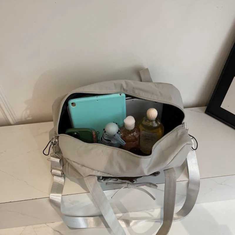 New Travel Bag Large Capacity Shoder Portable Lage Bag Travel Storage Bag Boarding Bags Sports Fitness Bags for Wen Y251209