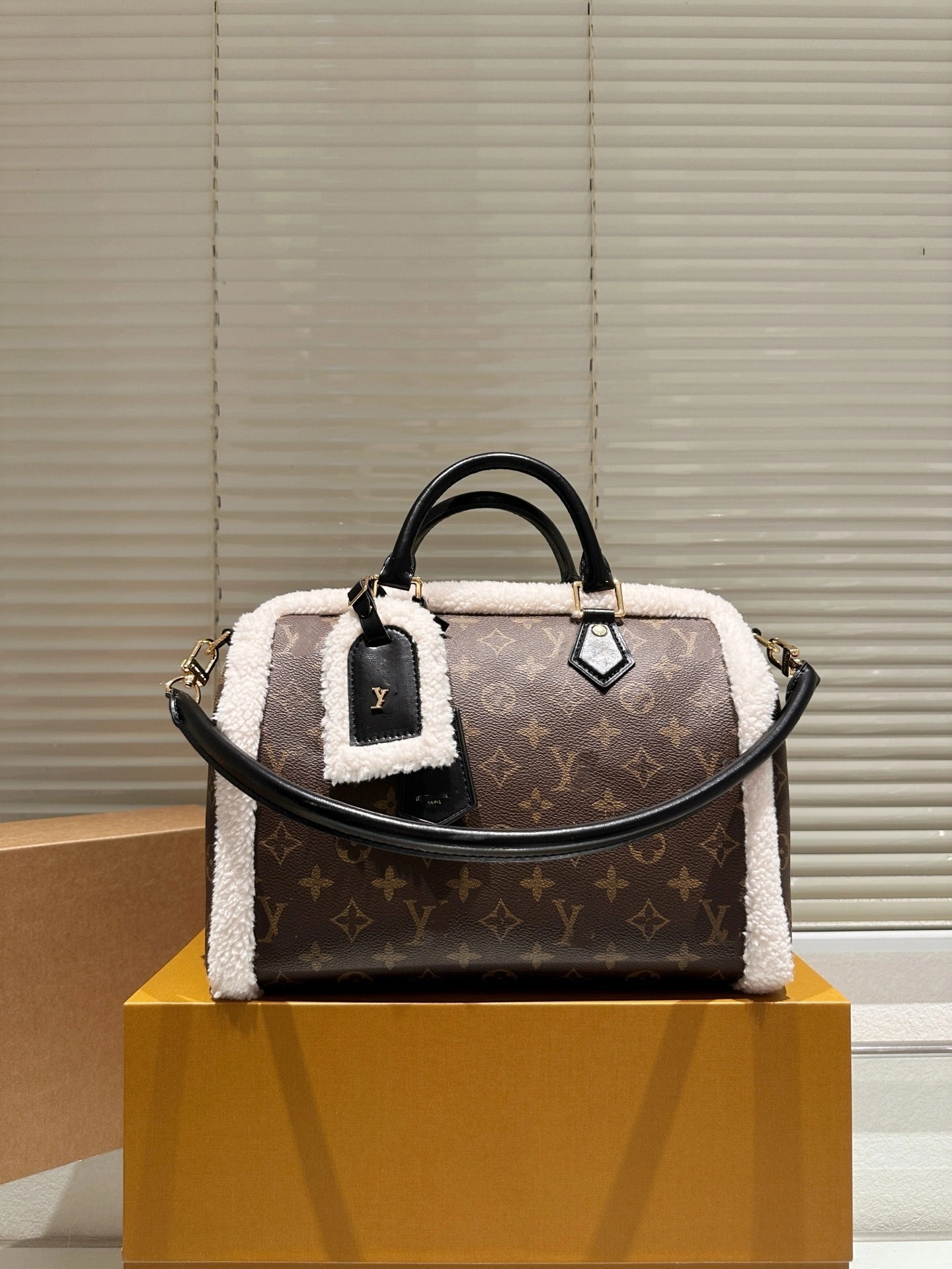 10A New Leathers Colorful Flower Pillow Travel Bag Women Leather Designer Speedyss classics presbyopia Shoulder Bags Crossbody handbags Totes pouch purse