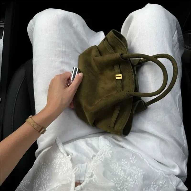 Green Handbag Wen Autumn Winter 2025 Versatile Single Shoder Underarm Bag Temperament Frosted Large Capacity Tote Bag Y251209