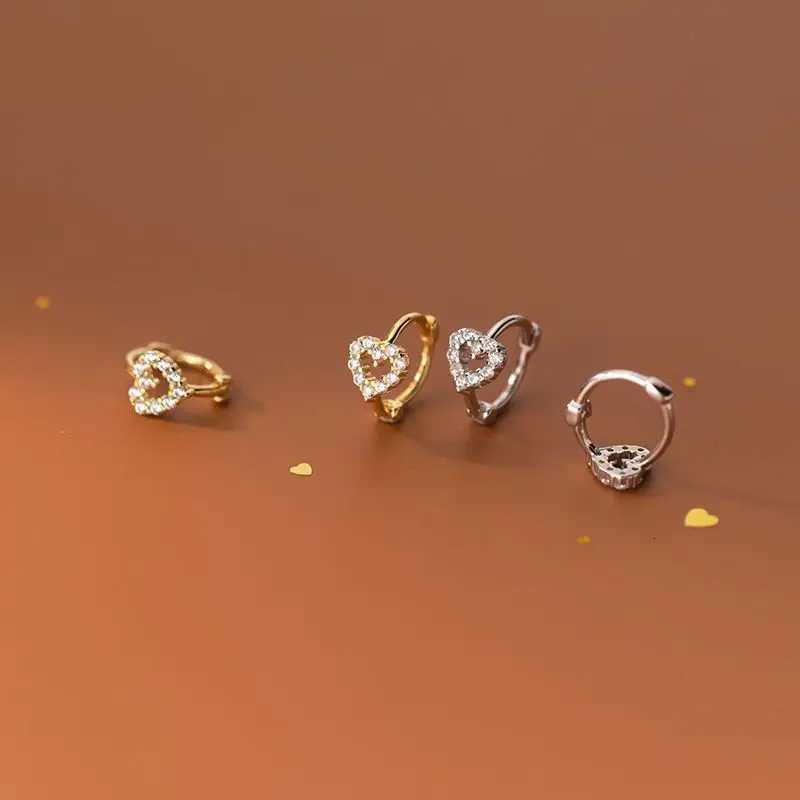 Trendy Cute Sweet Hollow Heart Cz Zircon Hoop Earring Women Classic Shiny Stud Earrings Fashion Small Ear Buckle Female Jewelry K251209 H260129