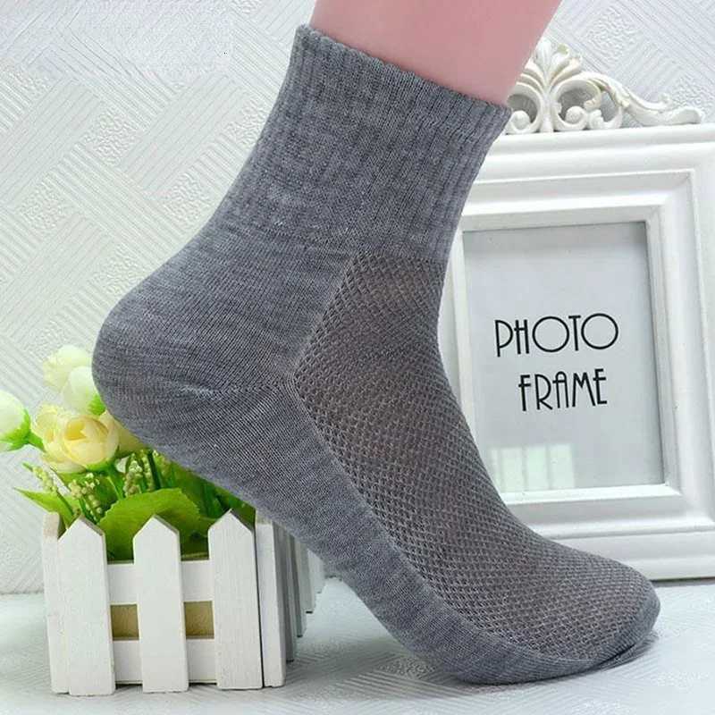1Pair High Quality Men Spring/Summer Socks Black Mesh Cotton Sock Male Gray Casual Breathable Cheap Socks Drop Shipping EU39-43T251209