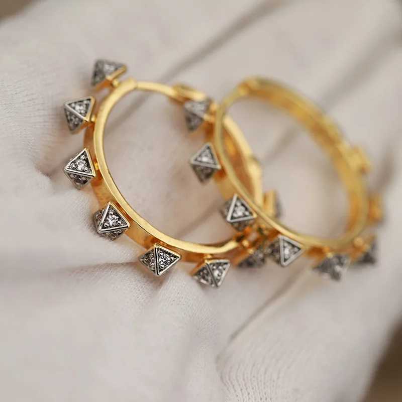 New Sight Design Crystal Unique Stud Earrings for Women Fashion Brand Jewelry Classic Earrings Gift J251208