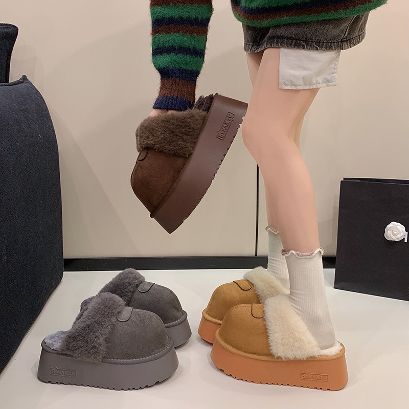 free shipping Fashionable thick soled cotton slippers for women in autumn winter suitable for outdoor wear with a foot kick toe cap half slippers snow