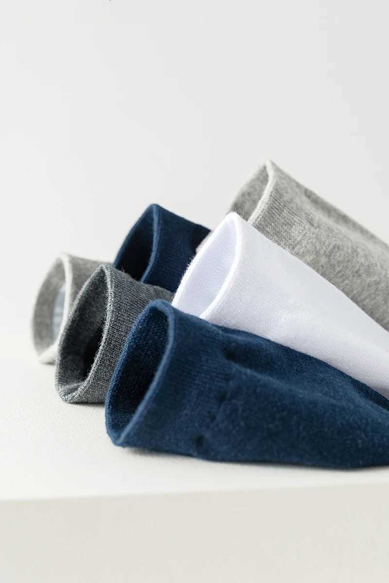 10 pairs solid color mens cotton socks black business mens socks are soft and breathable and sweat-wicking medium mens socksT251209