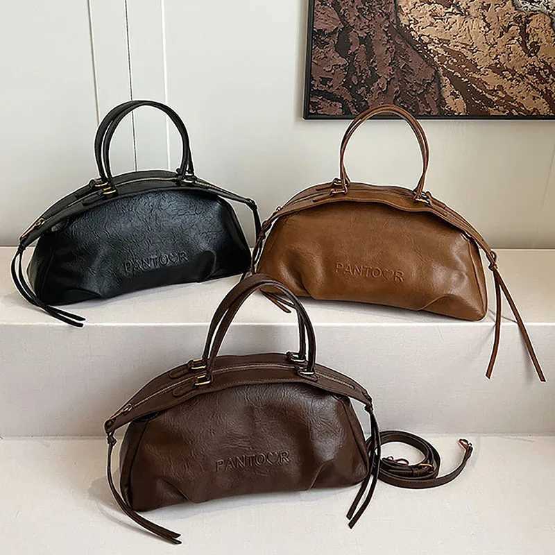 Autumn Winter Ladies Handbag Large Capacity Bowling Bag Casual Shoder Bag Vintage Style Brown Leather Handbag Y251209