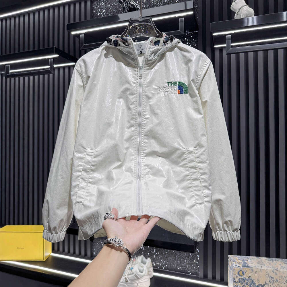 Light Luxury European Goods 2025 New Spring And Autumn Glossy Embroidered Hooded Jacket Brand Handsome Trendy Versatile Men's Coat