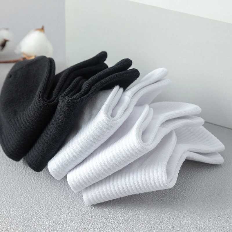 5 Pairs/lot Soft Cotton Mens Socks Spring Autumn Black White Absorption Womens Boat Socks Anti-Odor Breathable Sports SocksT251209