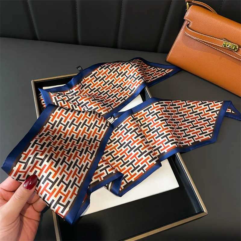 Luxury 2025 New Silk Scarves Girl Headband Neckerchief Foulard Hairband Hijab Ribbon Women Luxury Fashion Print Silk Scarf Tie Neck Bag Y251208