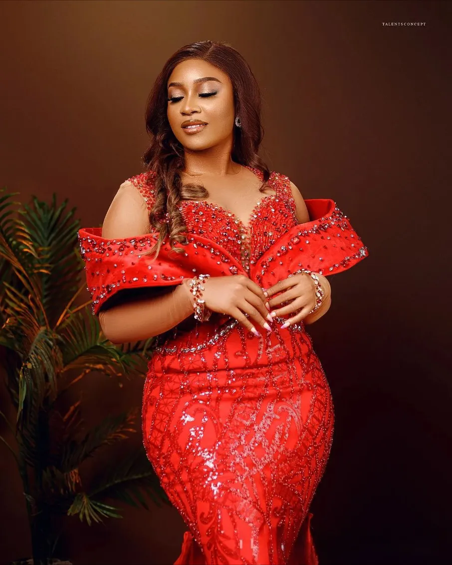 Plus Size Prom Dress With Detachable Train Red Mermaid Promdress Evening Formal Dresses For Women Sheer Neck Beaded Lace Second Reception Gowns Vestid