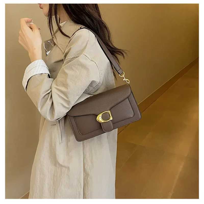 New Arrival Minimalist Tote Womens Convertible BagSoft PU Leather Compact Design Trendy Street Style Perfect for Daily Us W251209