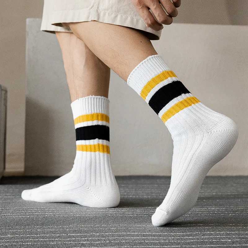 Men Man Striped Socks Japanese Style Loose Socks High School Students Harajuku Sock Solid Colors Needles Knitting Cotton SocksT251209