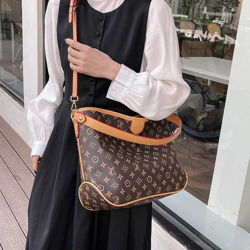 Stylish Crossbody Handbag Wen High Grade Leather Made Famous Designer Popar Classic Charm Y251209