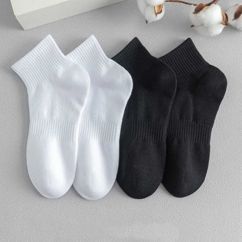 5 Pairs/lot Soft Cotton Mens Socks Spring Autumn Black White Absorption Womens Boat Socks Anti-Odor Breathable Sports SocksT251209