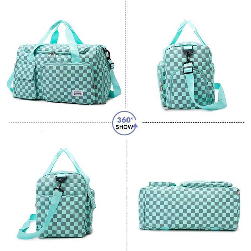 Fi Large Capacity Checkerboard Pattern Duffle Handbag Lightweight Travel Lage Storage Bag Portable Sports Fitness Bag Y251209