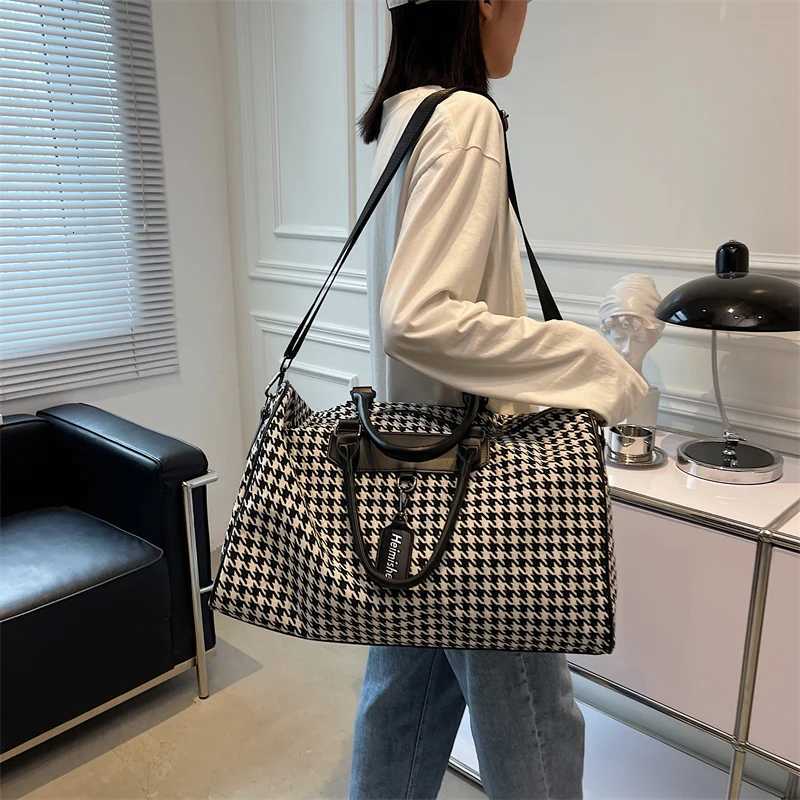 Large Houndstooth Wens Travel Bag Organizer Sports Gym Bag Weekend Duffle Handbag Shoder Crossbody Bags Packing Cubes Totes Y251209
