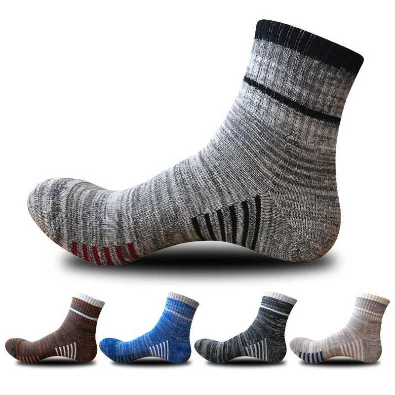 2Pairs/lot High Quality Cotton Men Socks Breathable Casual Autumn Winter Soft Fitness Compression Middle Tube Male SocksT251209
