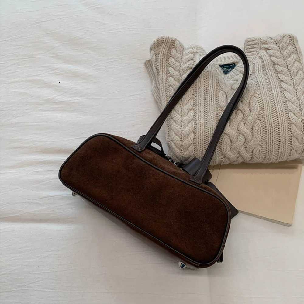 Hand-Held Bowling Bag for Wens Autumn and Winter New Fi Trend Suede Underarm Bag Niche Cmuting Bag Y251209