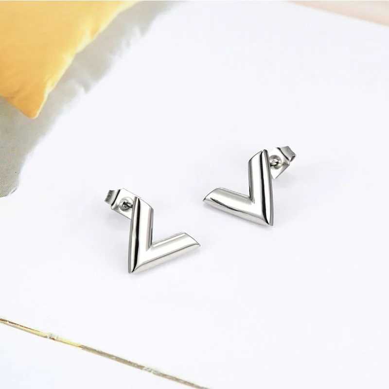 Earrings Trend Luxury Brand Jewelry Simple Design V Letter Stainless Steel Stud Earring For Women Gold-Color Elegant Party K251209 H260202